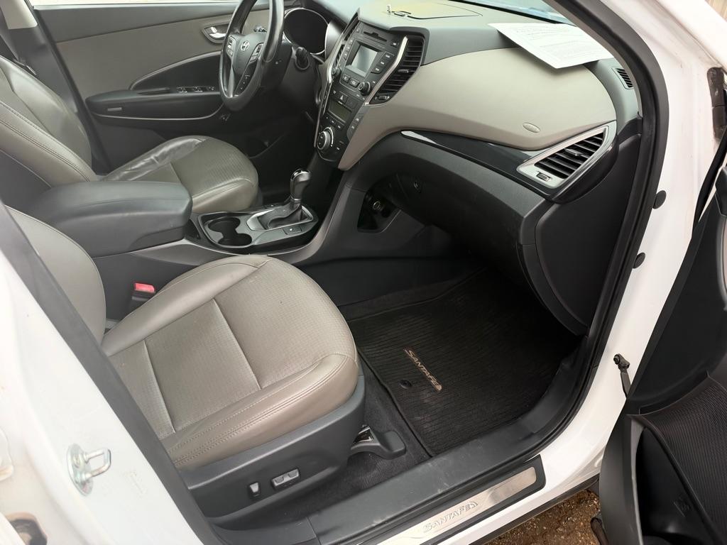 Hyundai Santa Fe FWD 4dr 2.0T Sport 2013