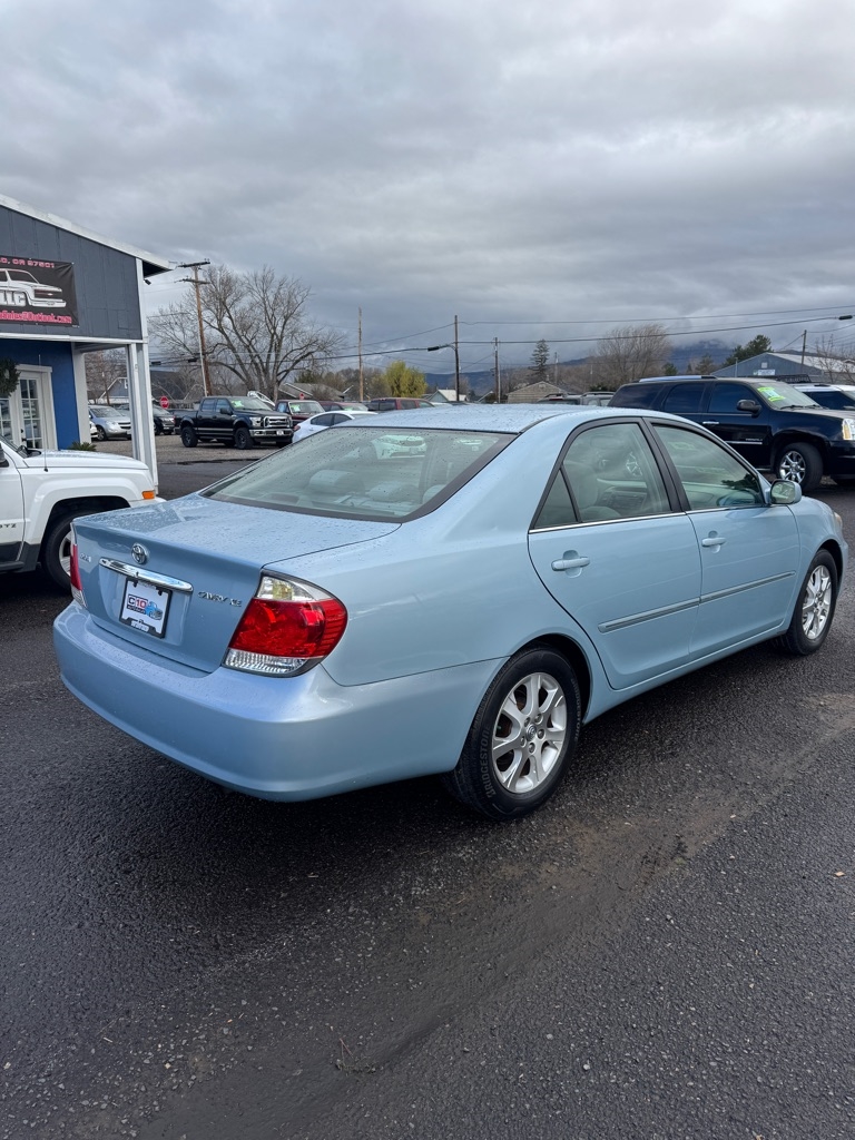 Toyota Camry LE 2006