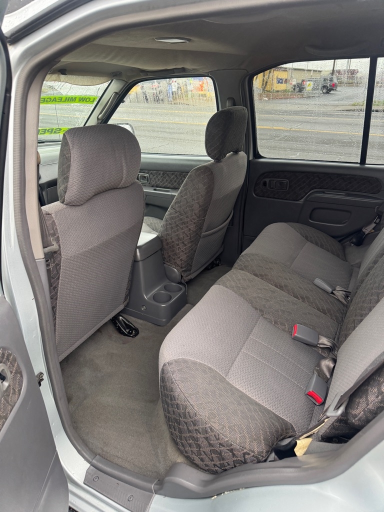 Nissan Xterra XE 2WD 2001