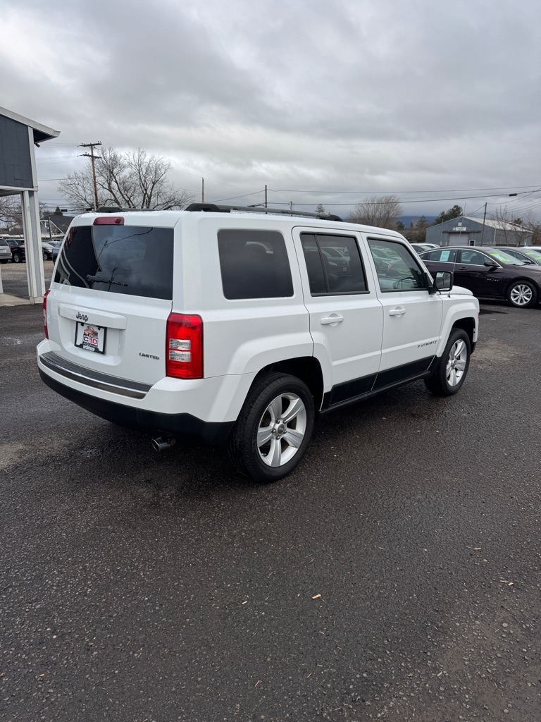 Jeep Patriot Limited 2WD 2012