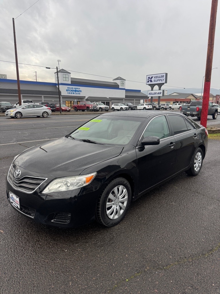 Toyota Camry SE 6-Spd MT 2010