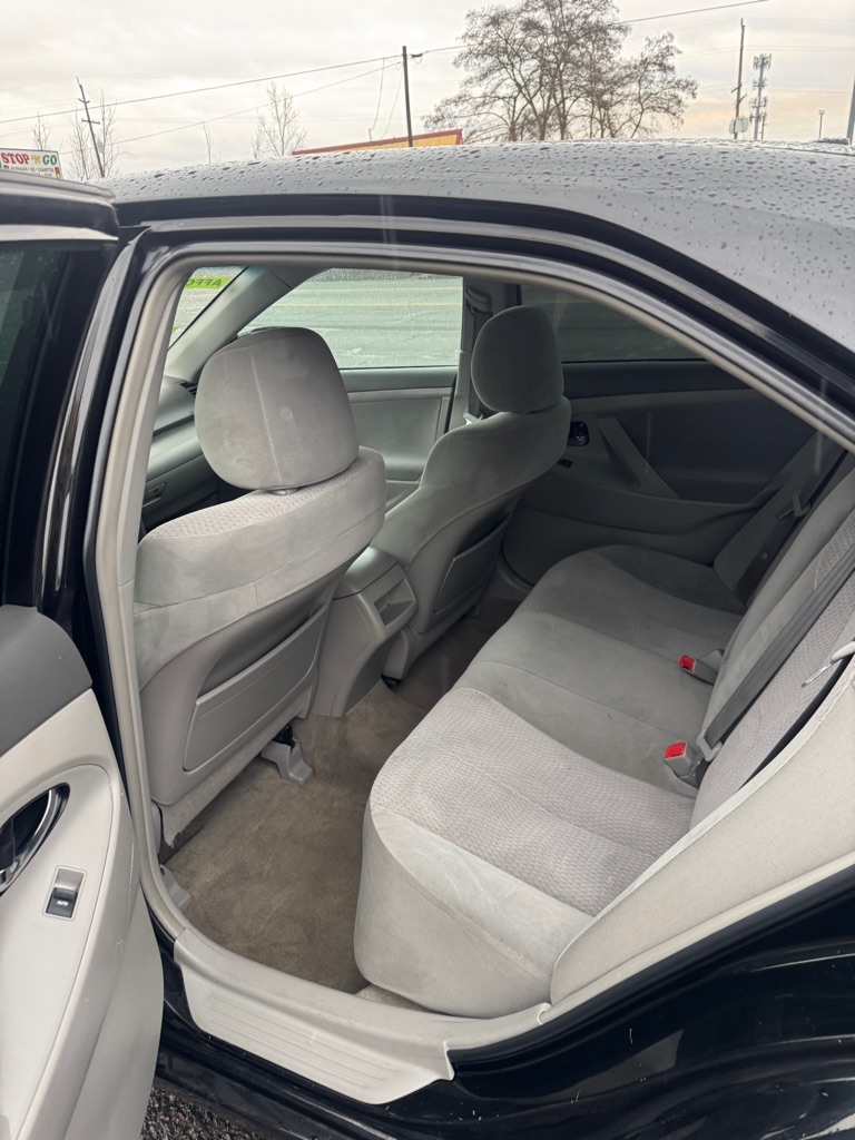 Toyota Camry SE 6-Spd MT 2010