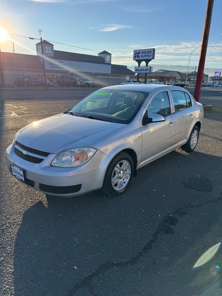 Chevrolet Cobalt LS Sedan 2005
