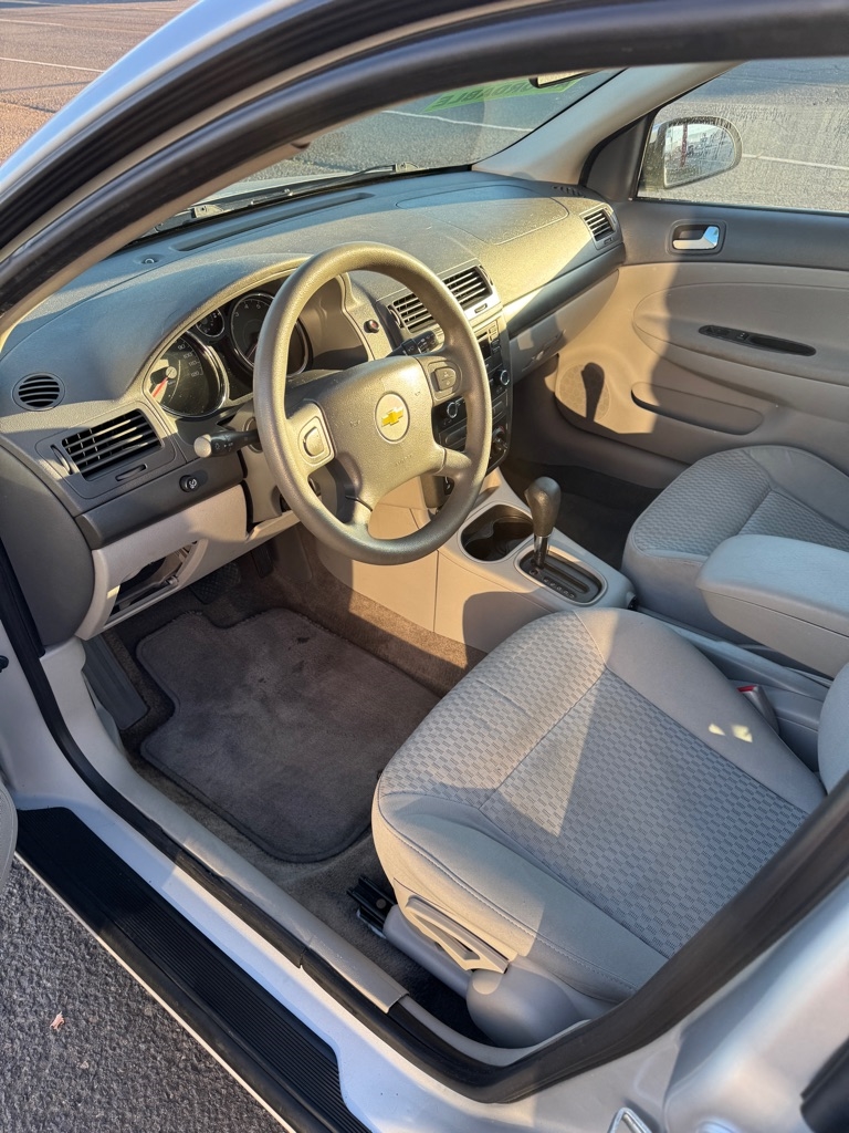 Chevrolet Cobalt LS Sedan 2005