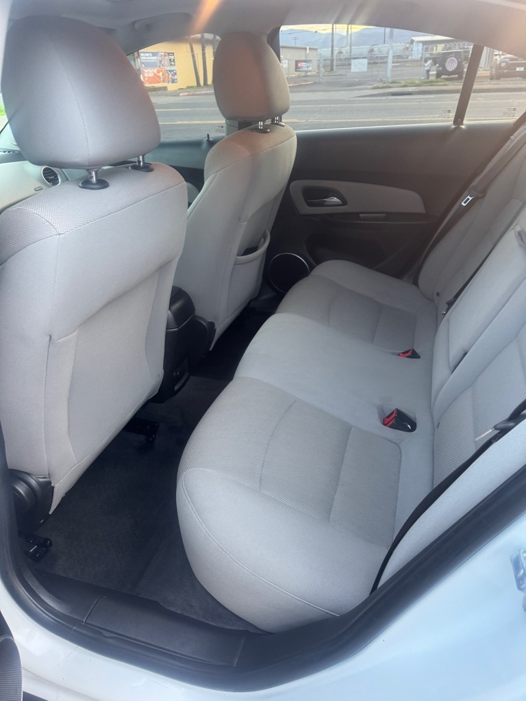 Chevrolet Cruze 1LT 2012