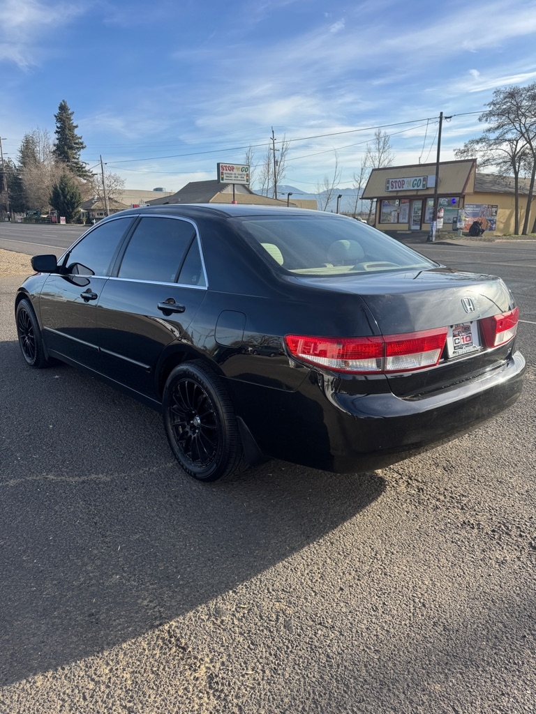 Honda Accord LX sedan AT 2003