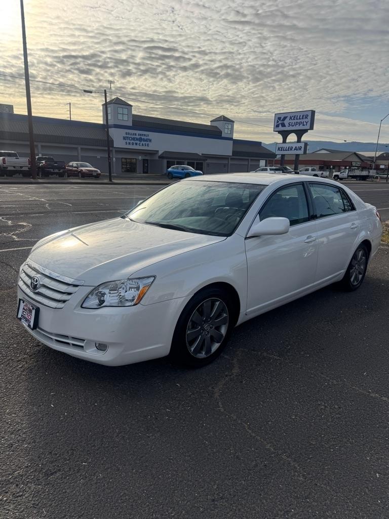 Toyota Avalon XL 2006