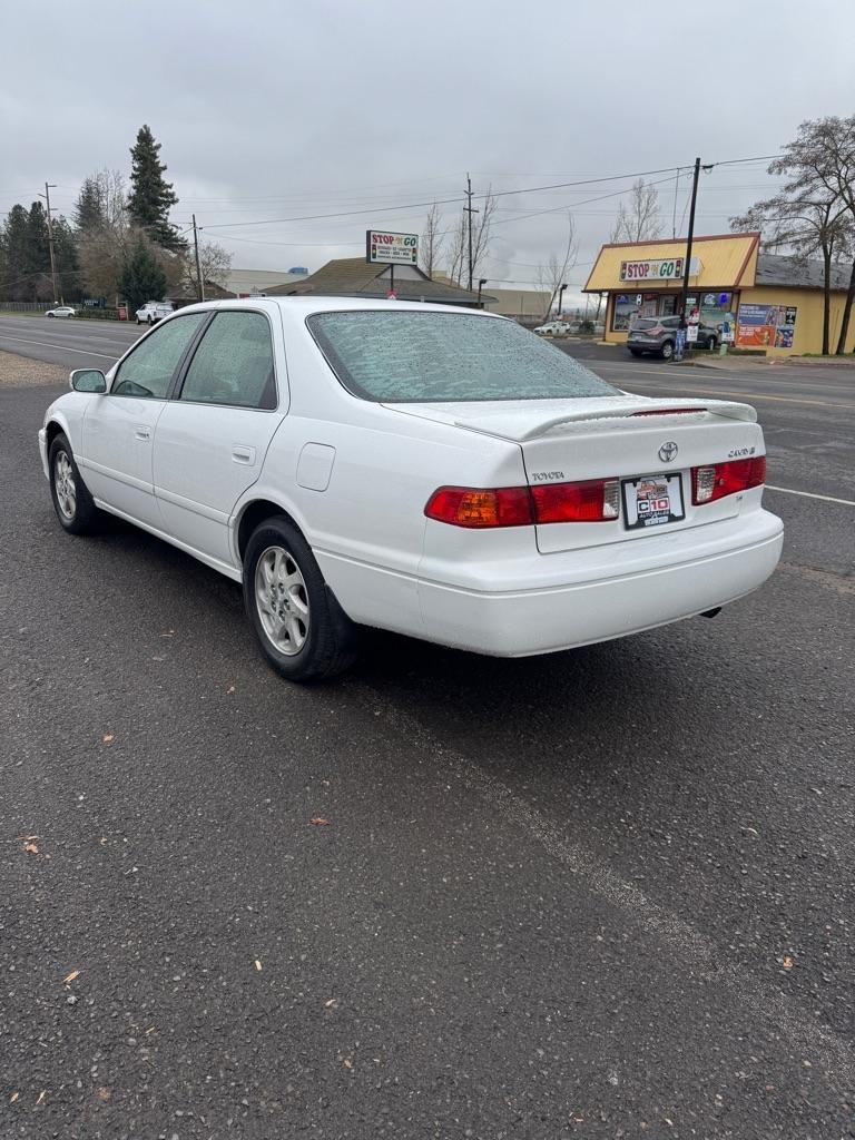 2000 Toyota Camry LE