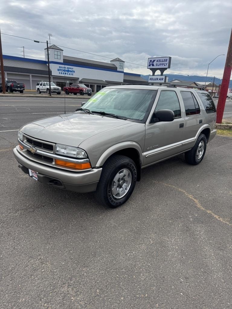 2004 Chevrolet Blazer 4-Door 4WD LS
