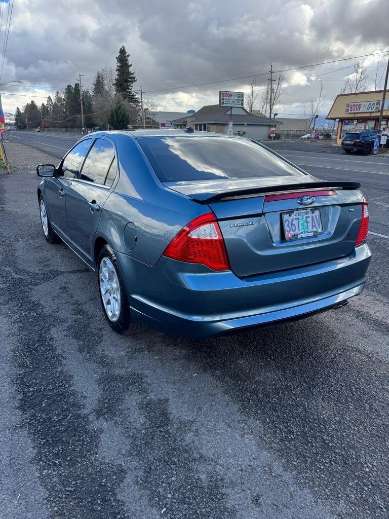 Ford Fusion I4 SE 2011