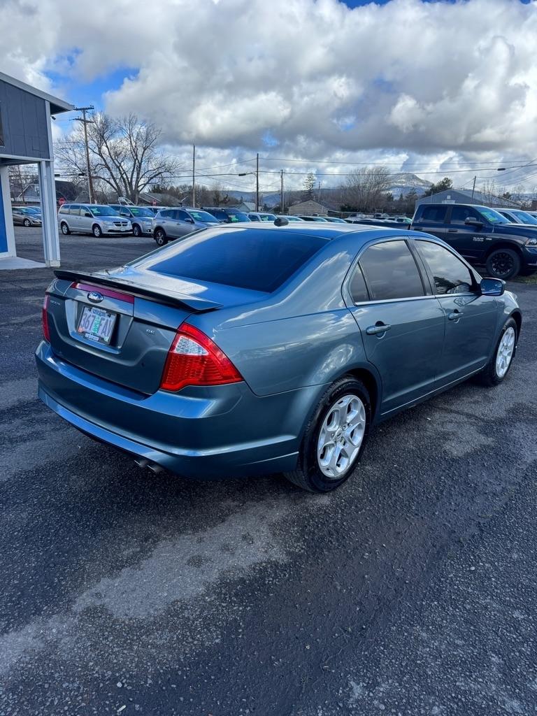 Ford Fusion I4 SE 2011