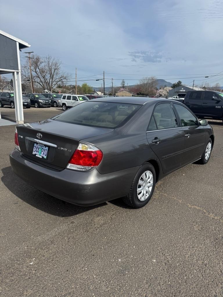 Toyota Camry LE 2005