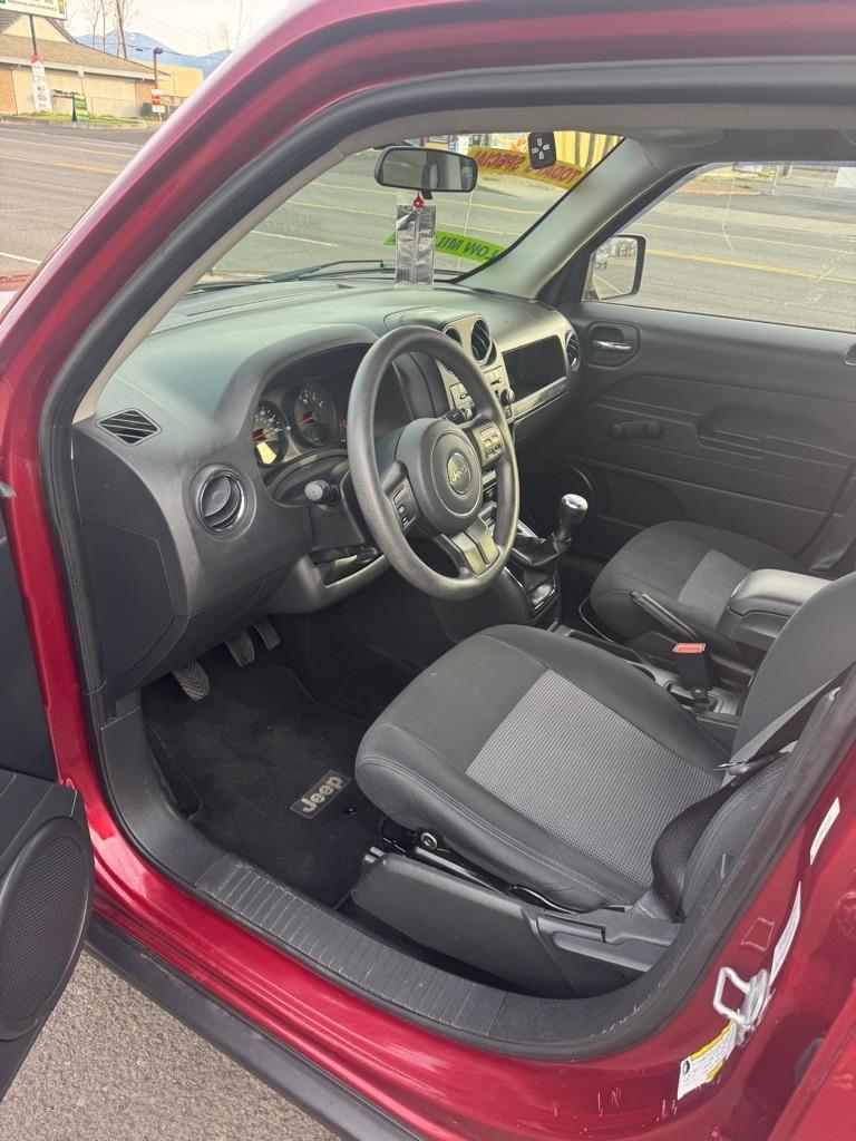 Jeep Patriot Sport 2WD 2013