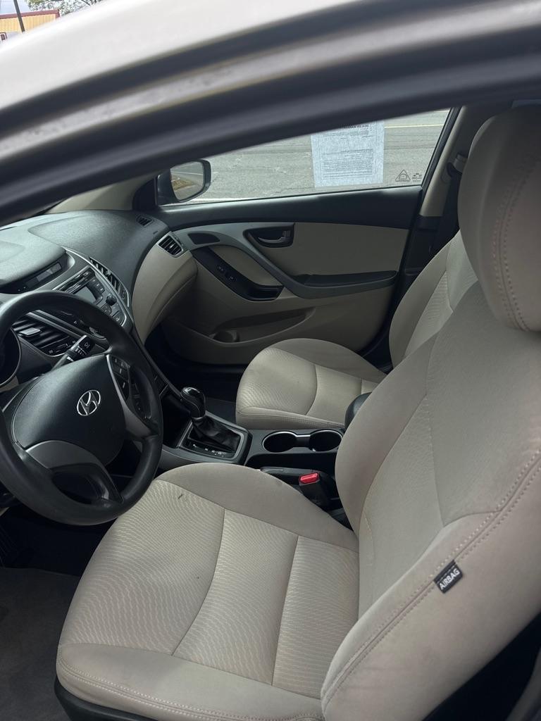 Hyundai Elantra GLS M/T 2014
