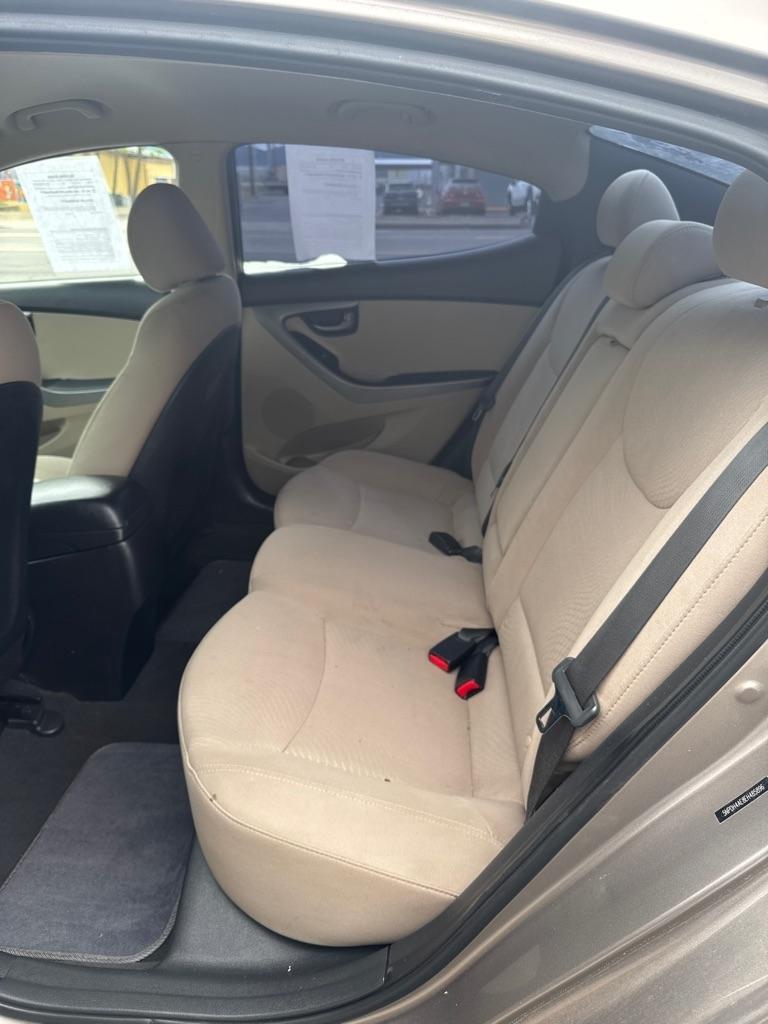 Hyundai Elantra GLS M/T 2014