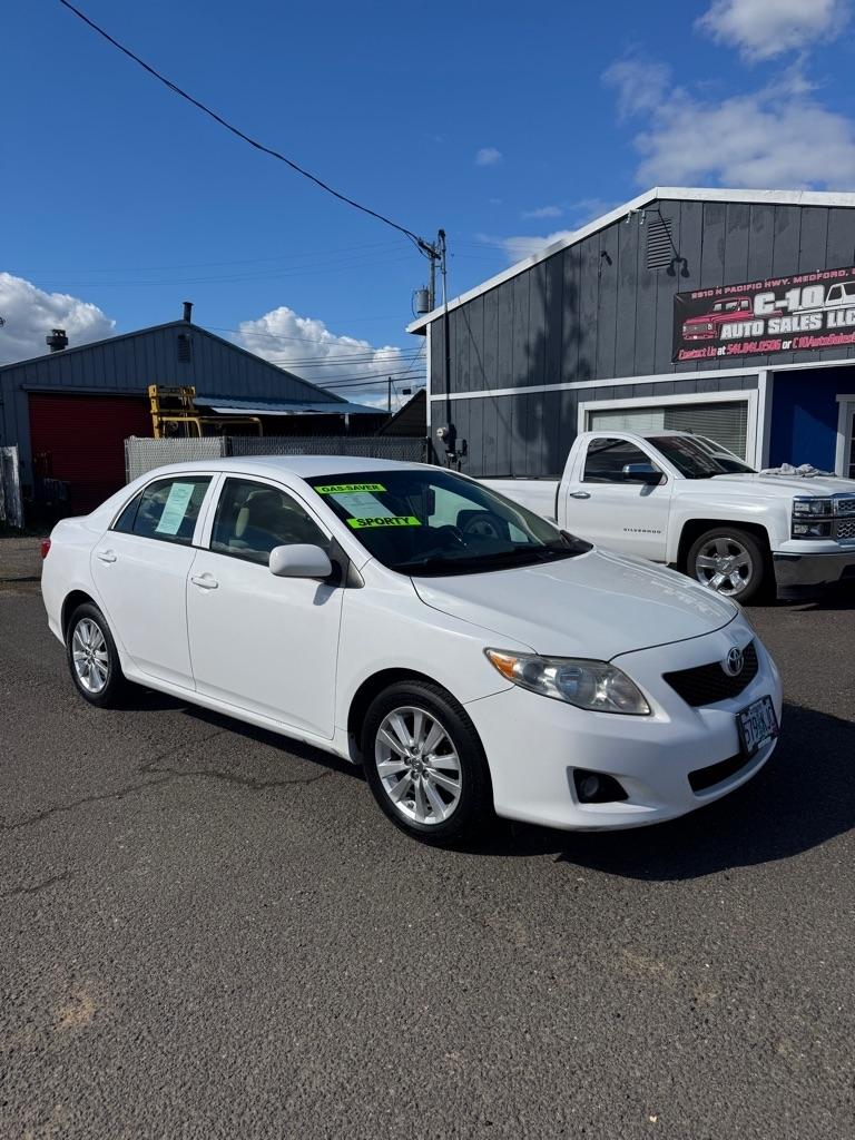 Toyota Corolla Base 4-Speed AT 2009