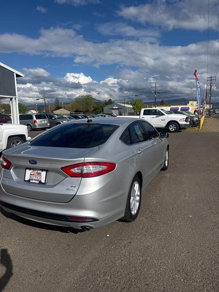 Ford Fusion SE 2016