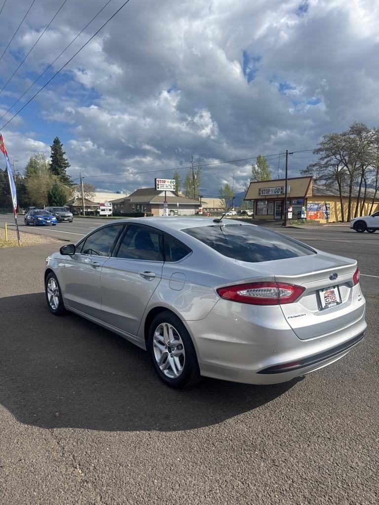 Ford Fusion SE 2016