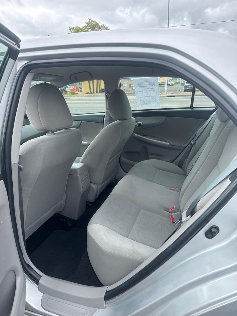 Toyota Corolla S 5-Speed MT 2013