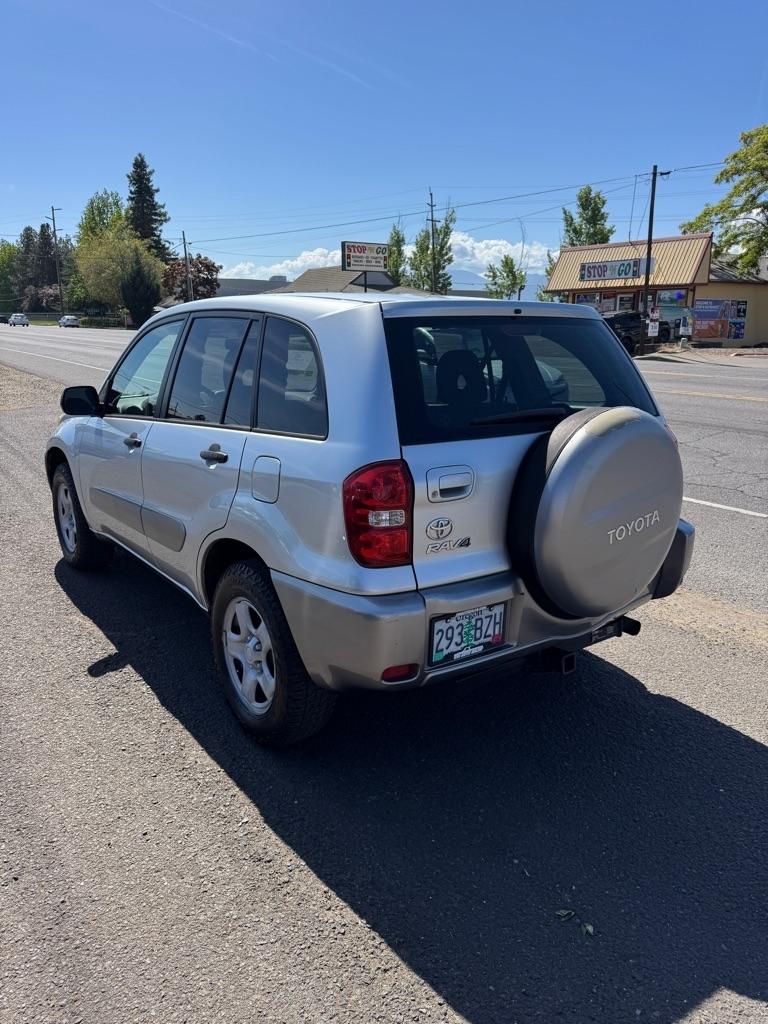 Toyota RAV4 2WD 2004