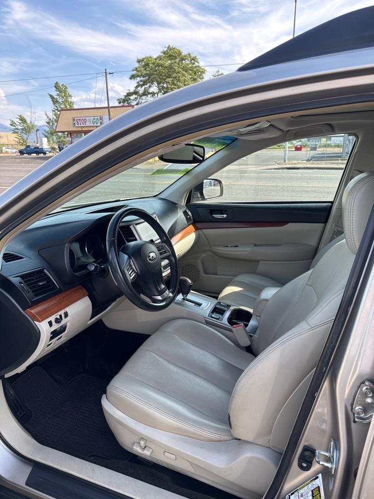 Subaru Outback 2.5i Limited 2014