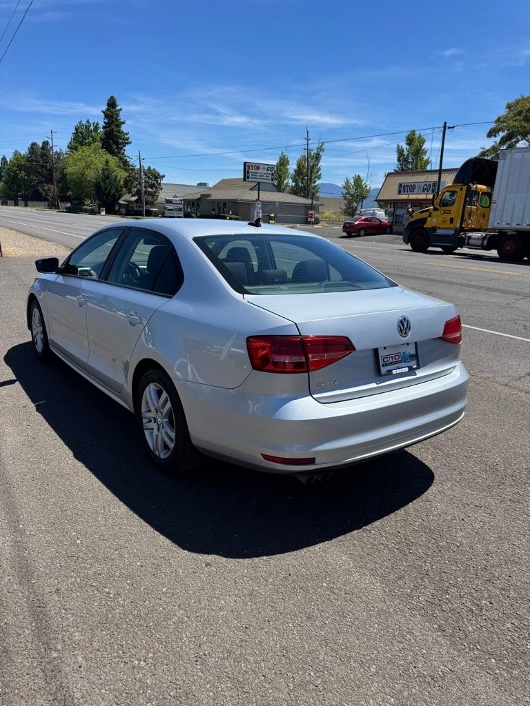 Volkswagen Jetta S 6A 2015