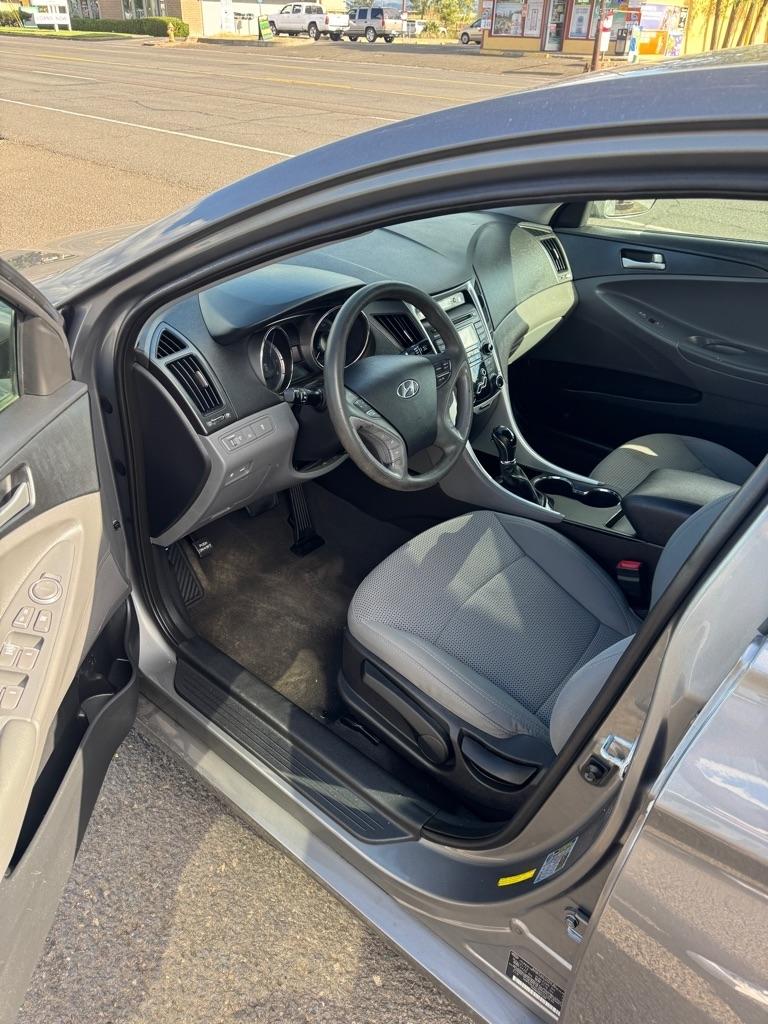 Hyundai Sonata GLS 2013