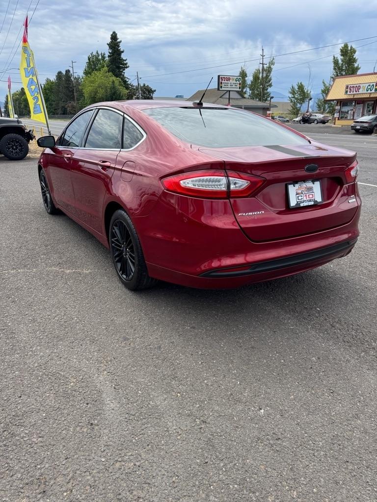 Ford Fusion SE 2016