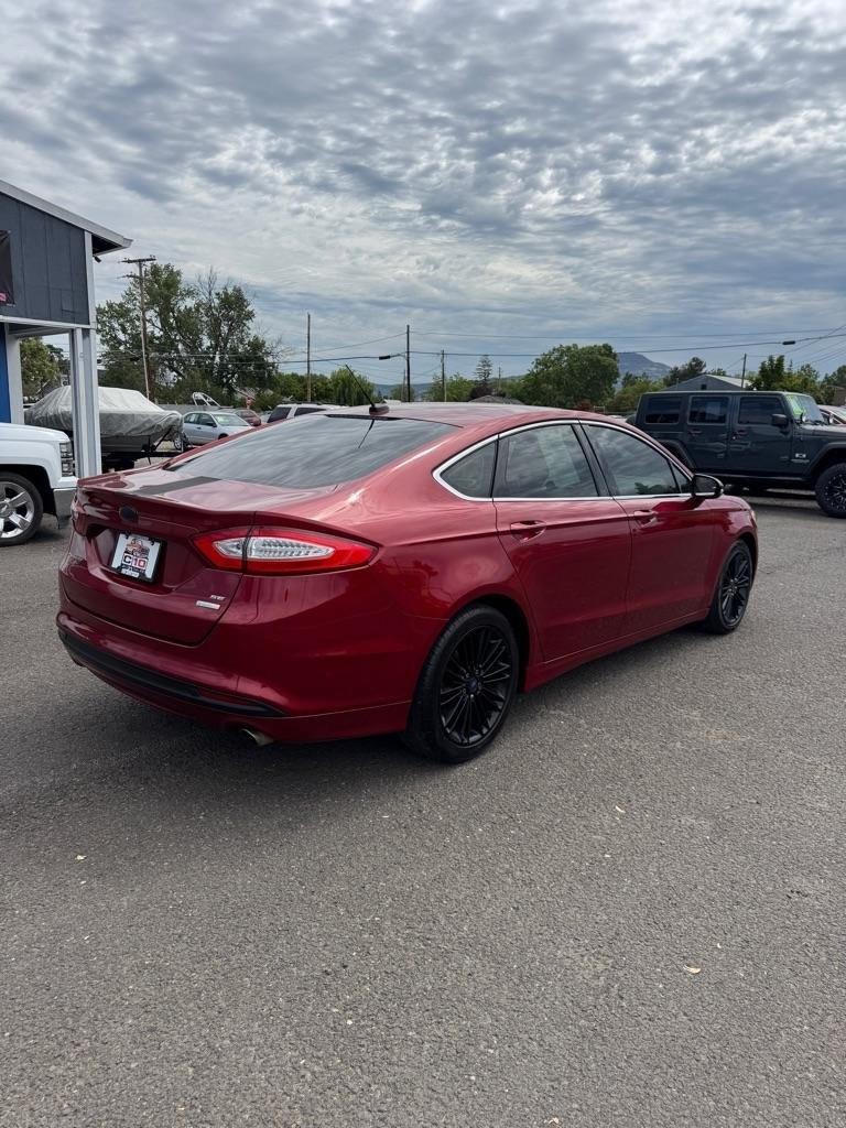 Ford Fusion SE 2016