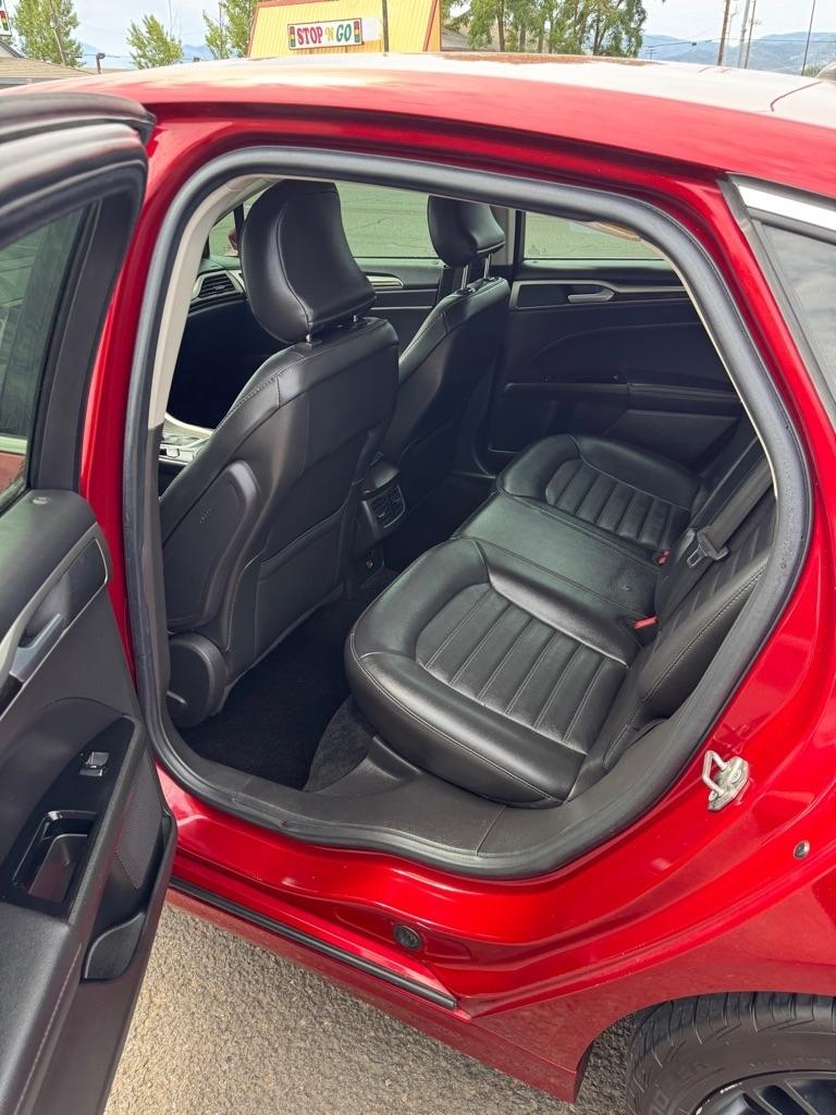 Ford Fusion SE 2016