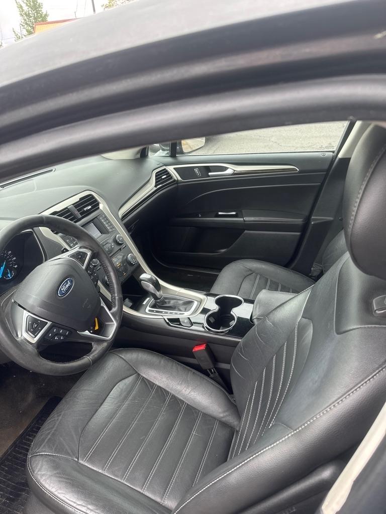 Ford Fusion SE 2015