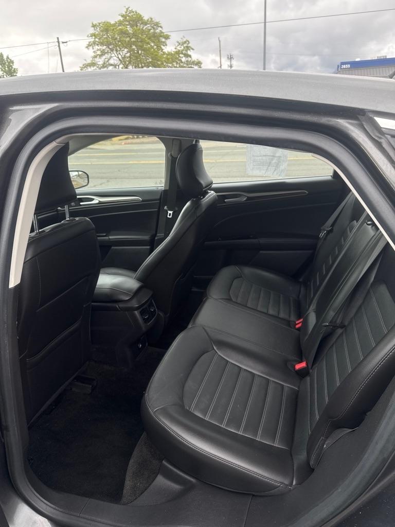 Ford Fusion SE 2015