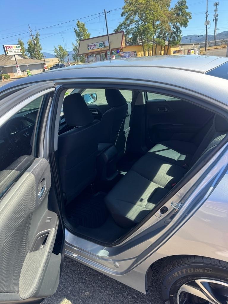 Honda Accord LX Sedan CVT 2017