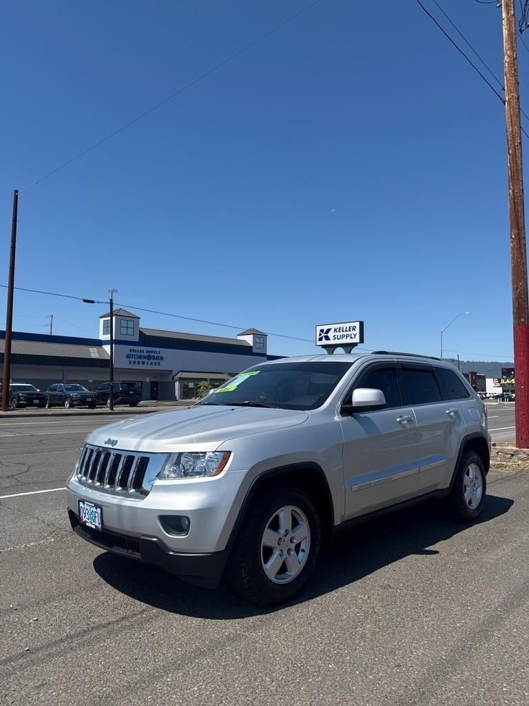 Jeep Grand Cherokee Laredo 4WD 2011