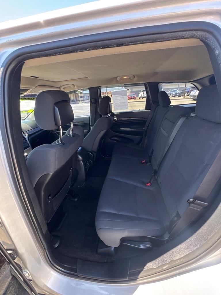 Jeep Grand Cherokee Laredo 4WD 2011