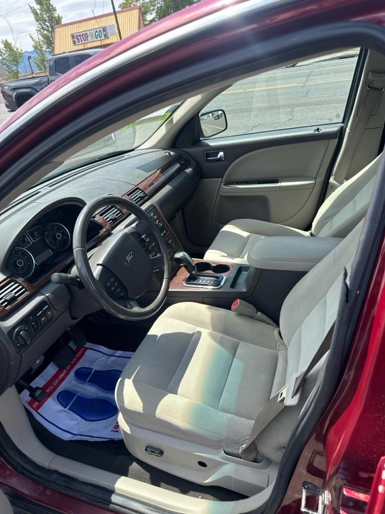 Ford Taurus SEL AWD 2008