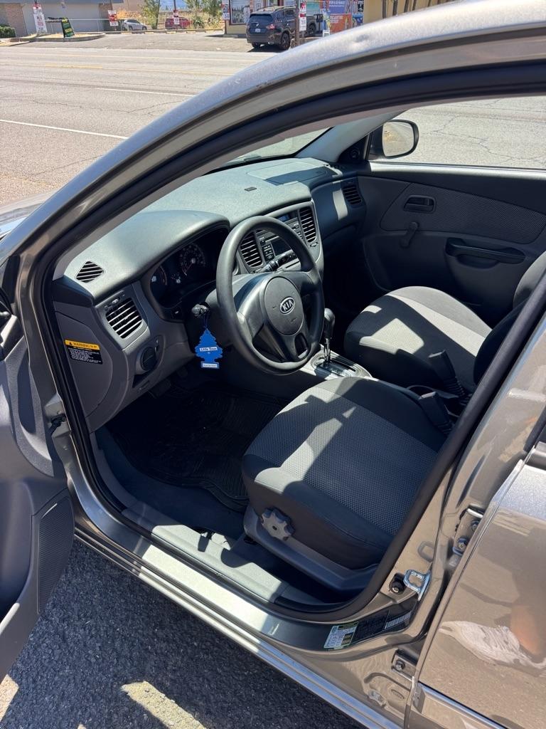 Kia Rio LX 2010