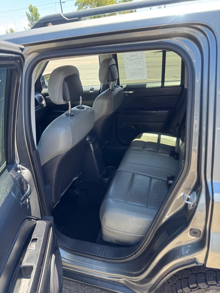 Jeep Patriot Latitude 2WD 2012