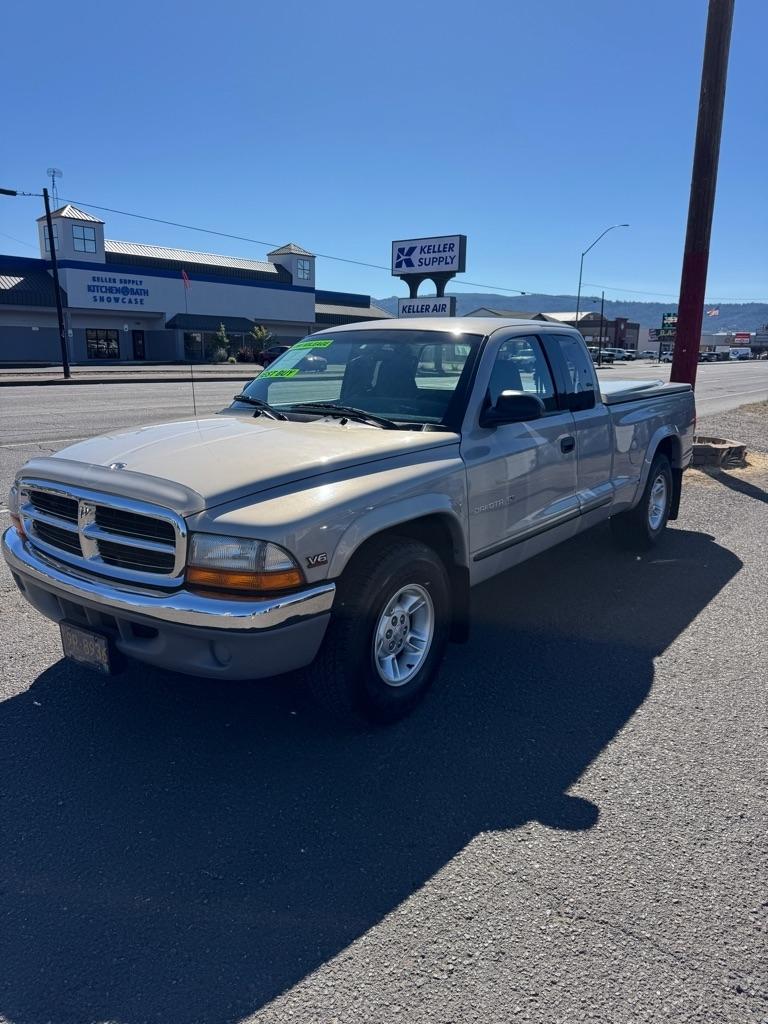 2000 Dodge Dakota Club Cab 2WD