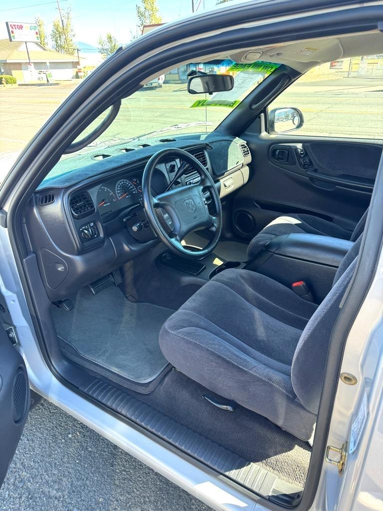 Dodge Dakota Club Cab 2WD 2000