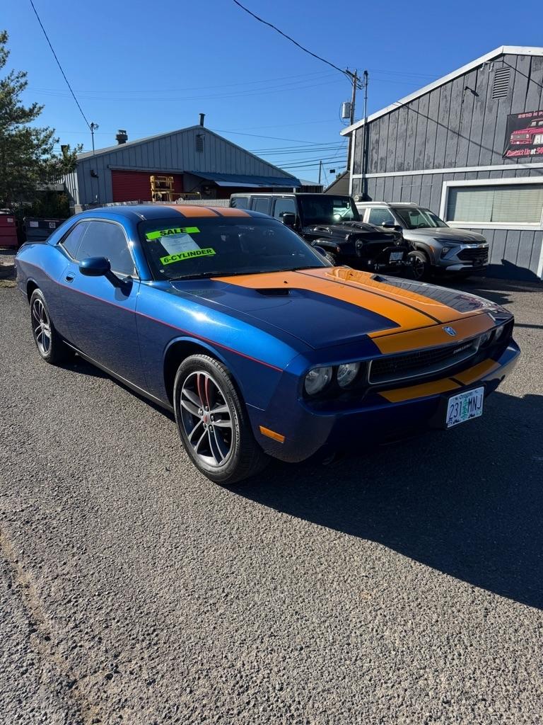 Dodge Challenger SE 2010