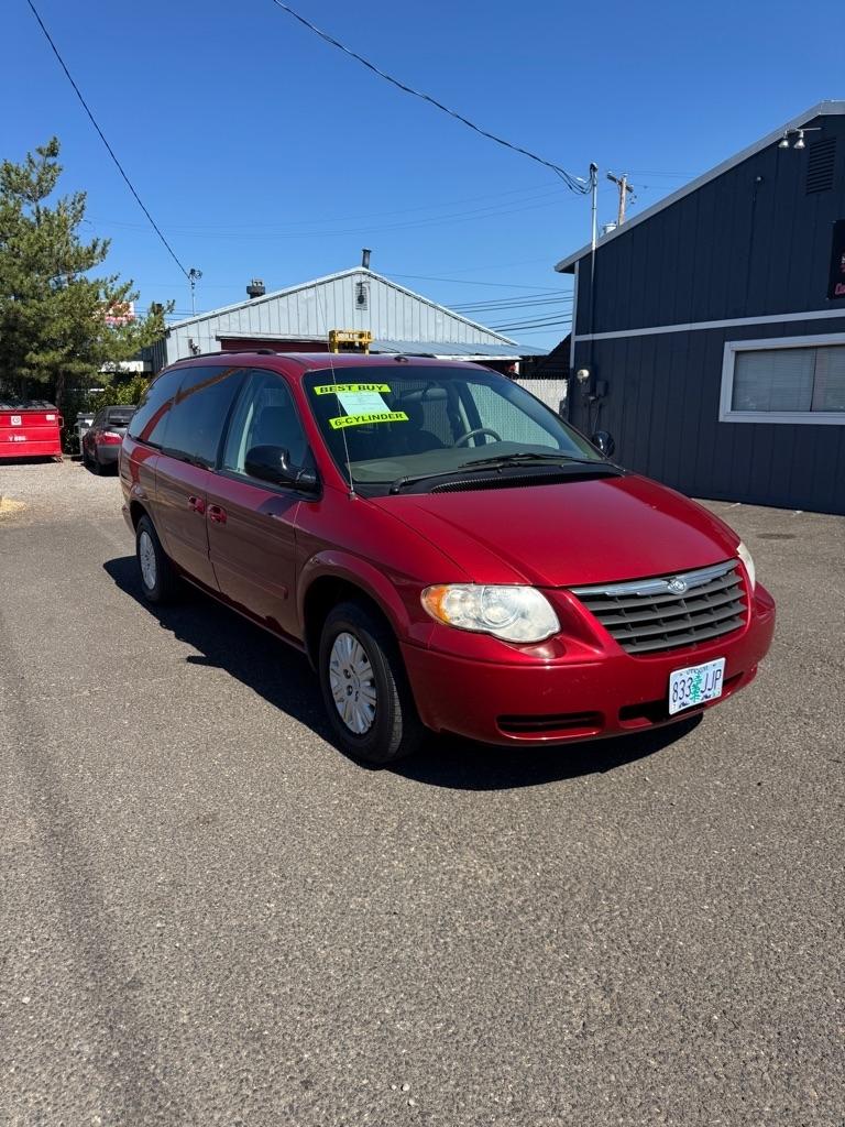 Chrysler Town & Country LX 2006