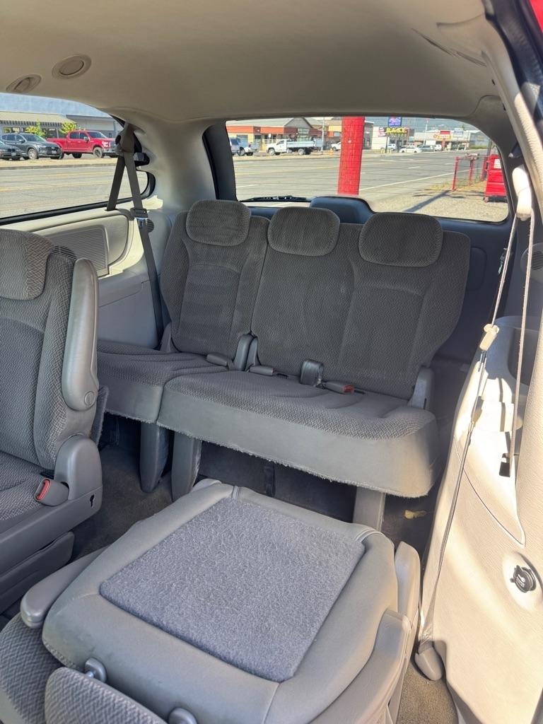 Chrysler Town & Country LX 2006
