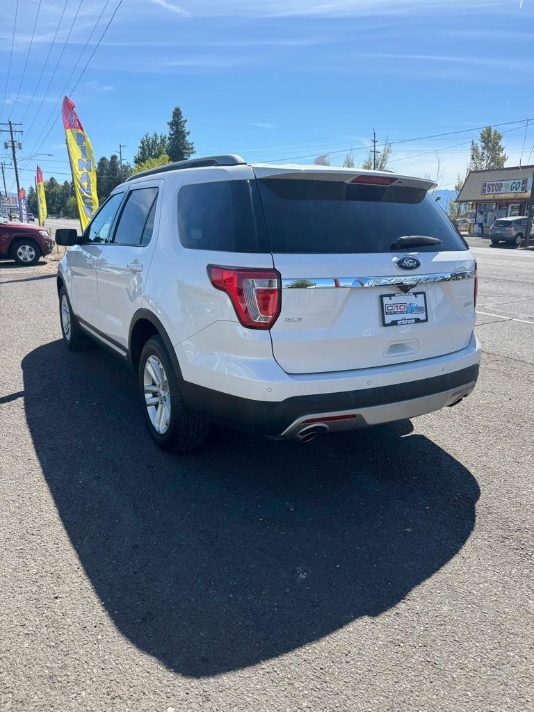 Ford Explorer XLT FWD 2017