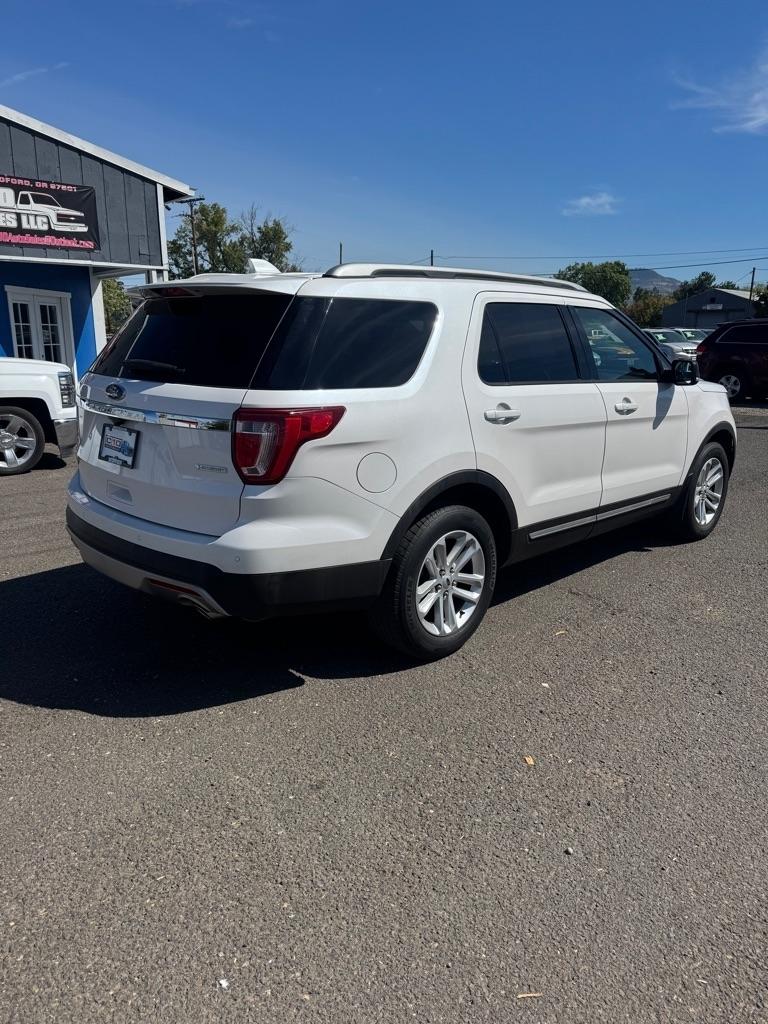 Ford Explorer XLT FWD 2017