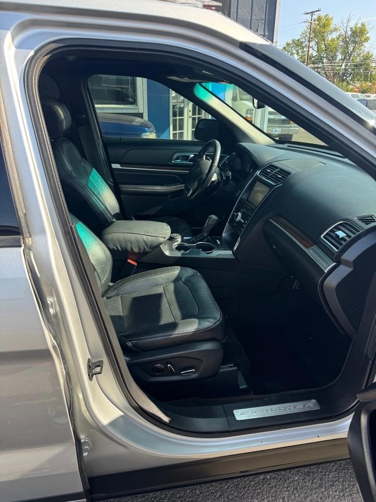 Ford Explorer Limited 4WD 2016