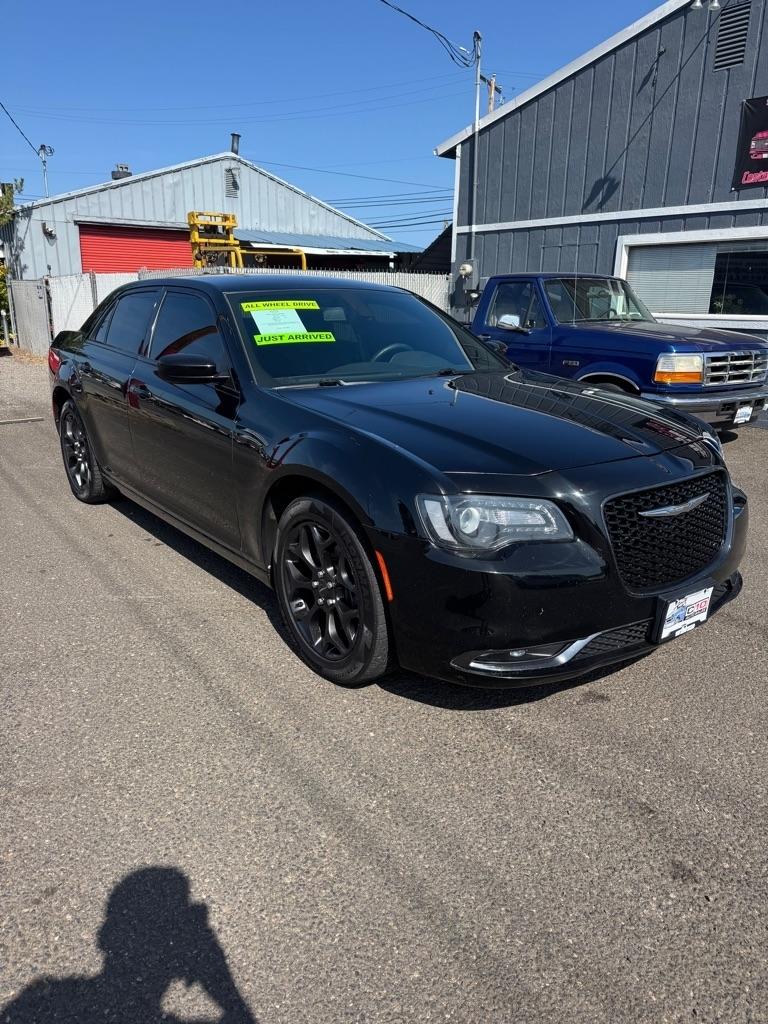 Chrysler 300 S V6 AWD 2019