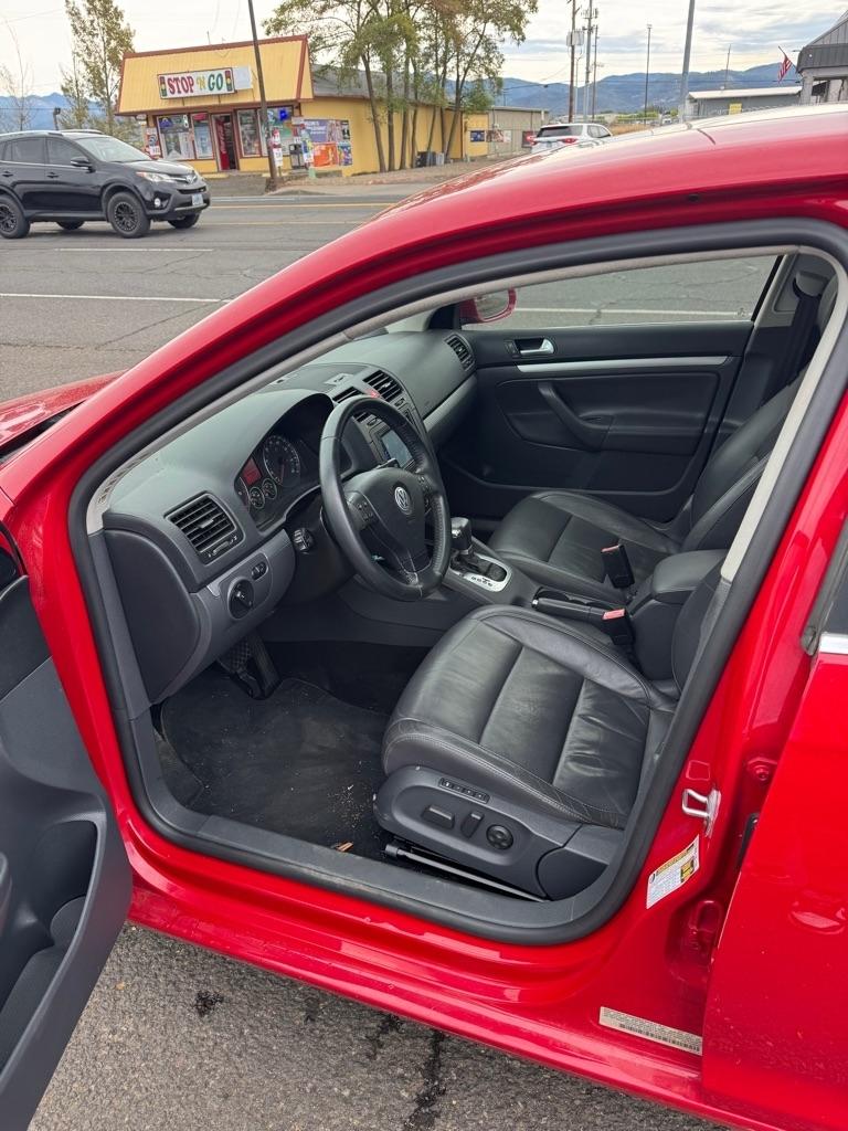 Volkswagen Jetta 2.5L w/ Pkg. 2 & Sunroof 2007