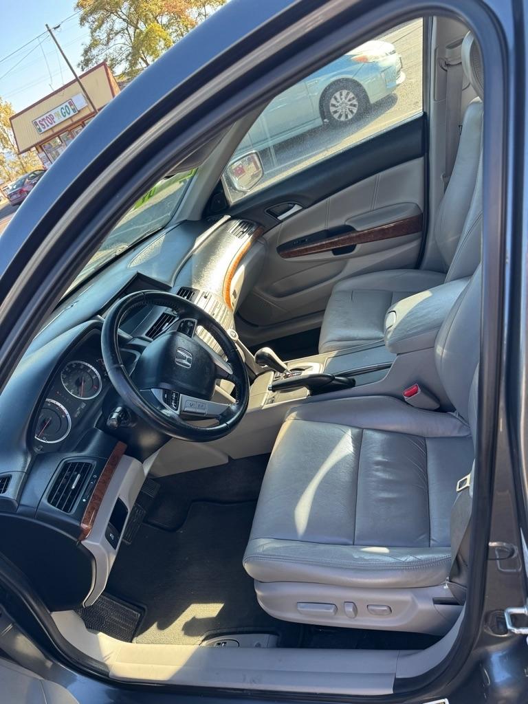Honda Accord EX-L Sedan AT 2011