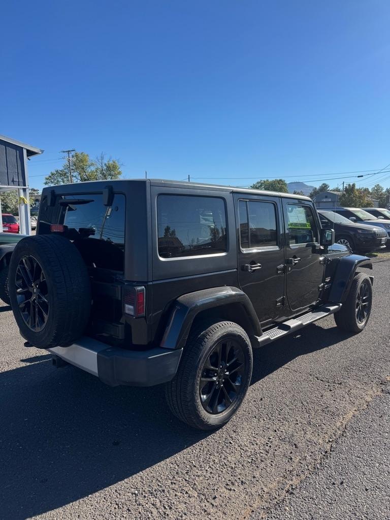 Jeep Wrangler Unlimited Sahara 4WD 2013